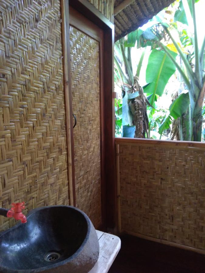 Lima Bintang Hotell Gili Trawangan Exteriör bild
