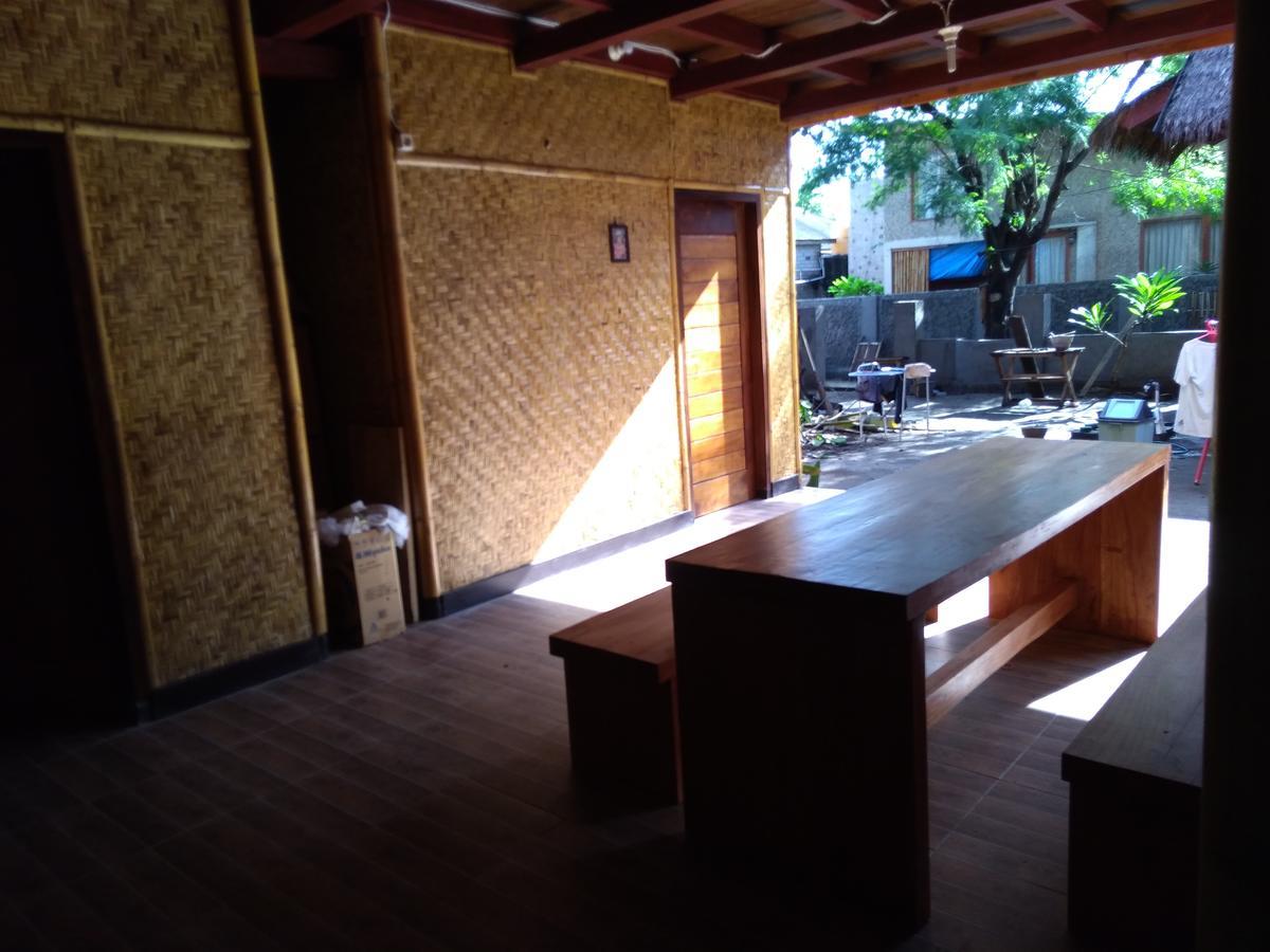 Lima Bintang Hotell Gili Trawangan Exteriör bild