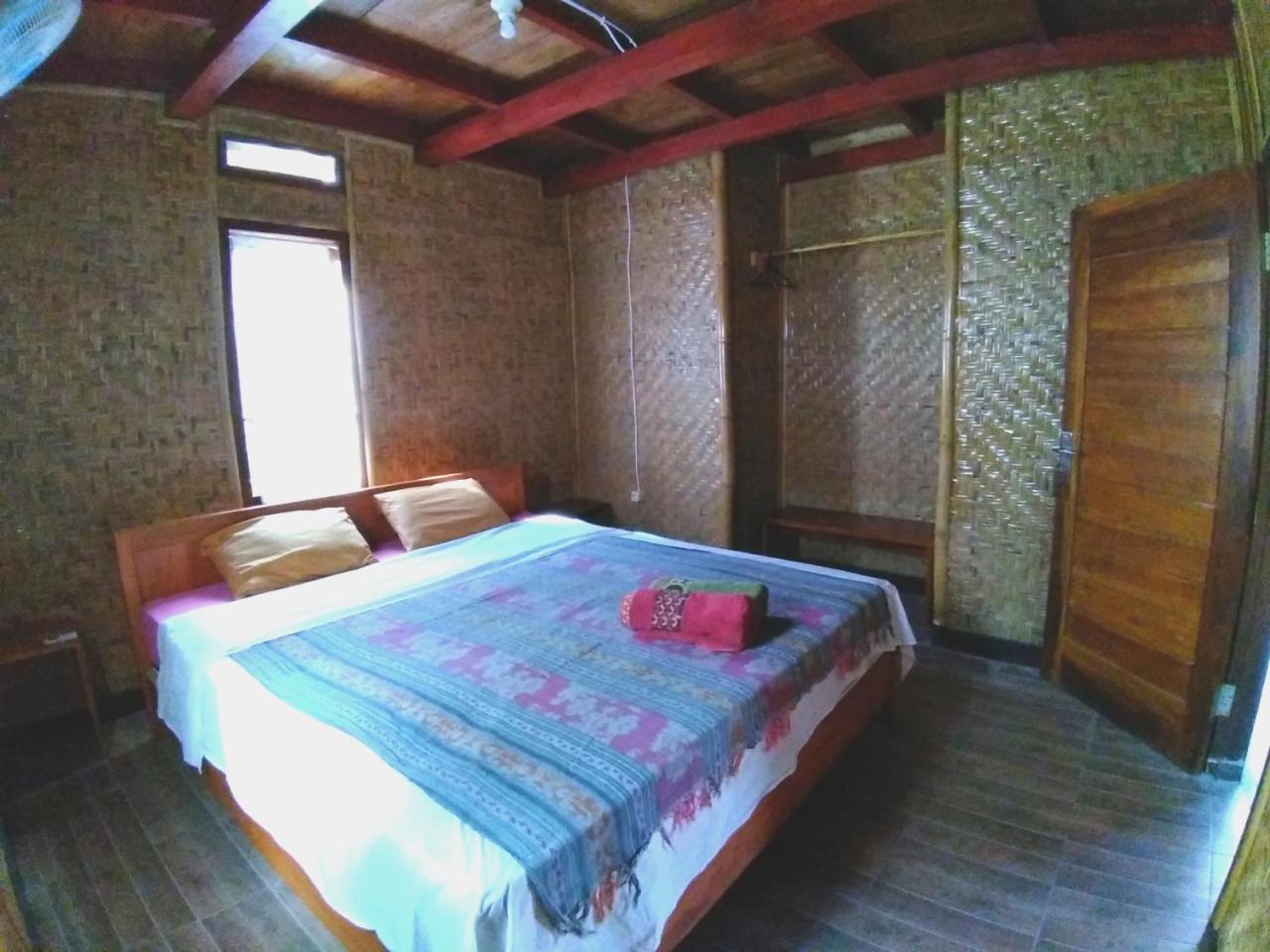 Lima Bintang Hotell Gili Trawangan Exteriör bild