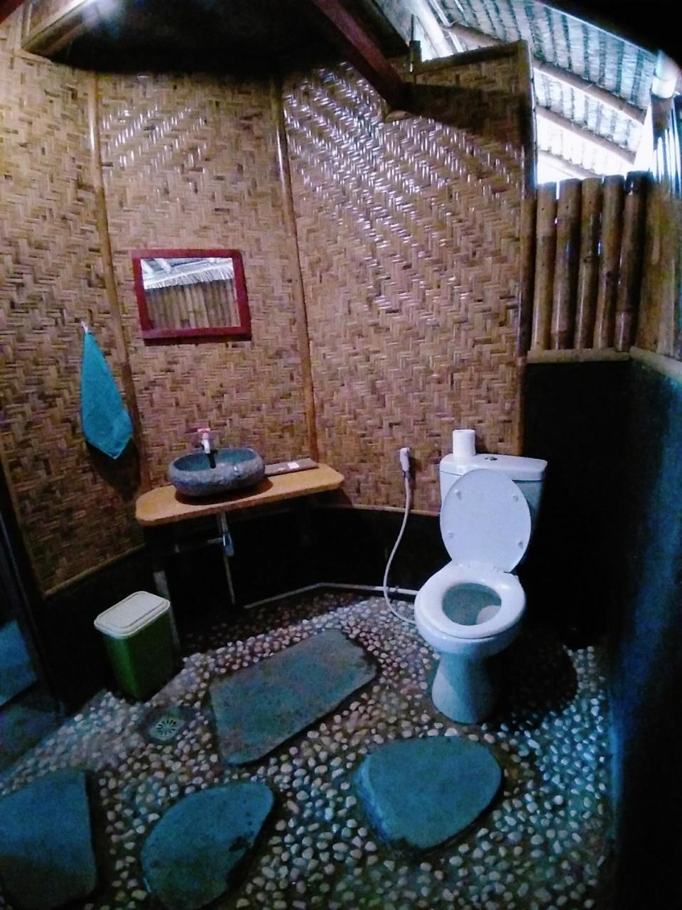 Lima Bintang Hotell Gili Trawangan Exteriör bild